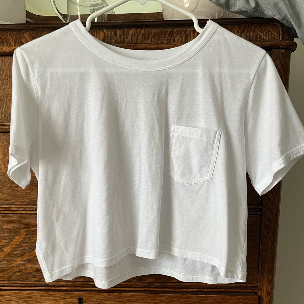 Plain white cropped Tshirt